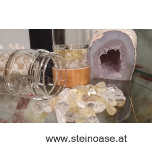 Glasflasche mit Lemonquarz + Bergkristall